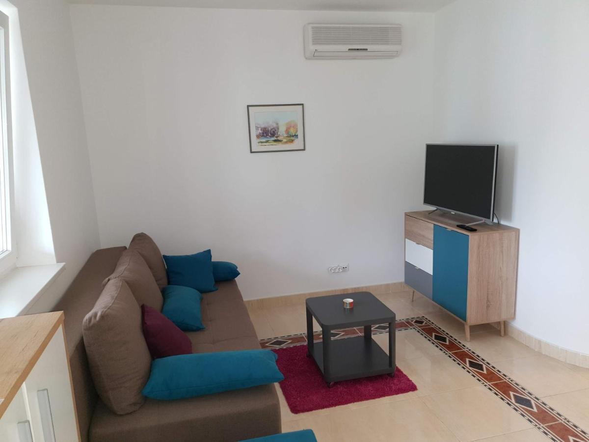 D&M Apartman 1 Selce Exterior photo